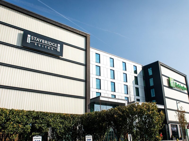 Staybridge Suites London - Heathrow Bath Road 5