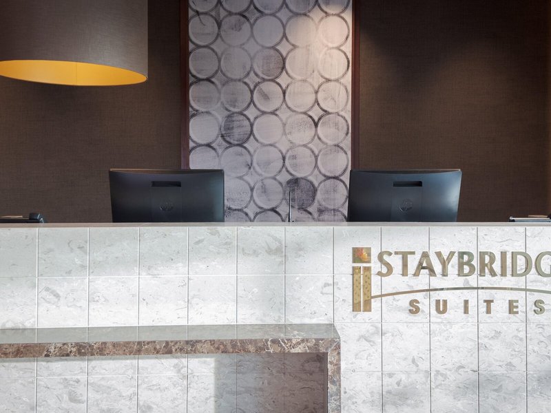 Staybridge Suites London - Heathrow Bath Road 10