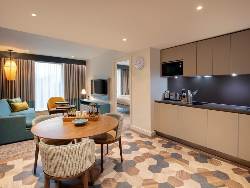 Staybridge Suites London - Heathrow Bath Road 15
