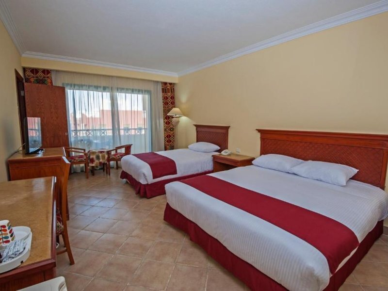 Sun & Sea Hotel 30