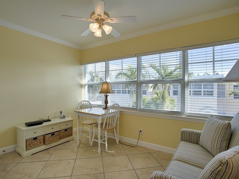 Barefoot Beach Resort 21