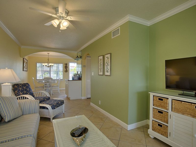 Barefoot Beach Resort 23