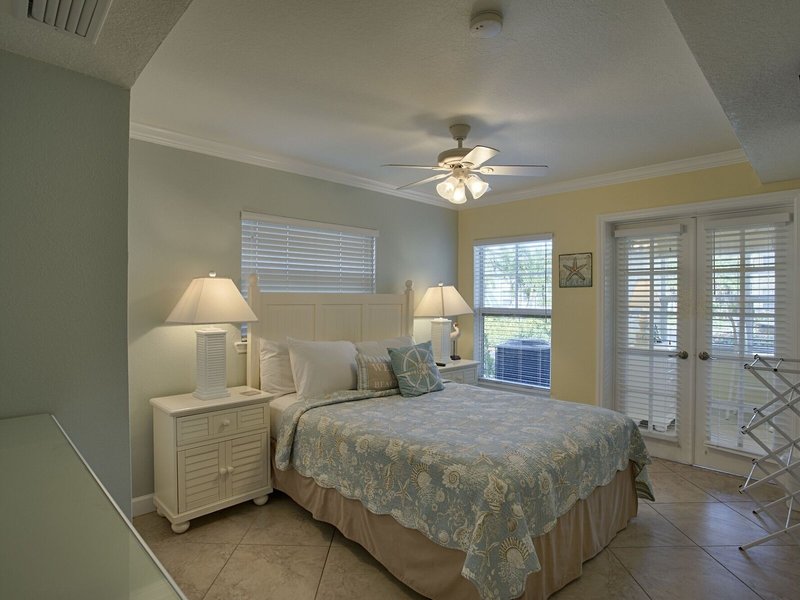 Barefoot Beach Resort 25