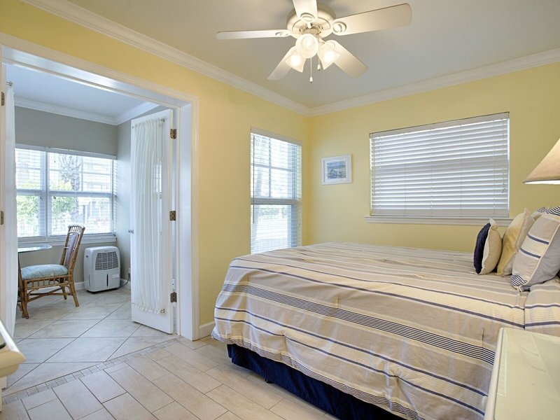 Barefoot Beach Resort 26