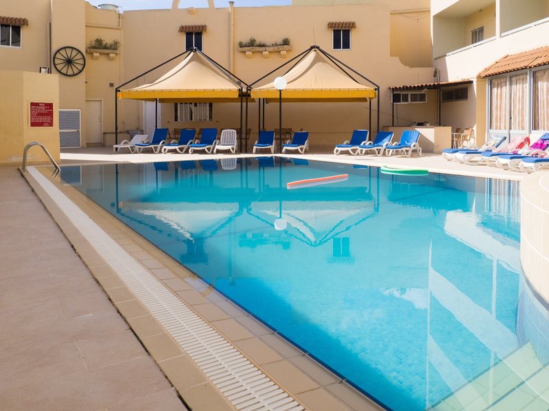 Mavina Hotel & Apartements 4