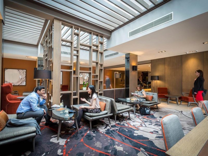 Clayton Hotel Chiswick 7