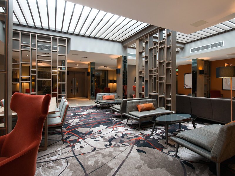 Clayton Hotel Chiswick 8