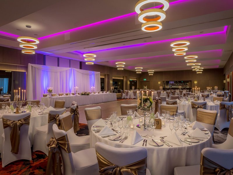 Clayton Hotel Chiswick 11