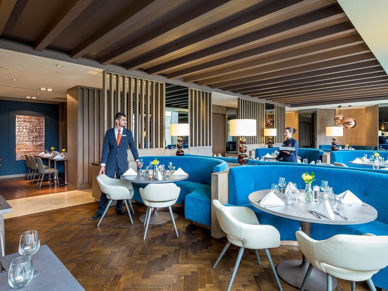 Clayton Hotel Chiswick 12