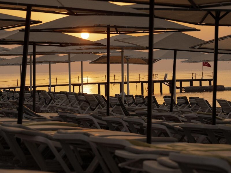 L'Oceanica Beach Resort Hotel 7