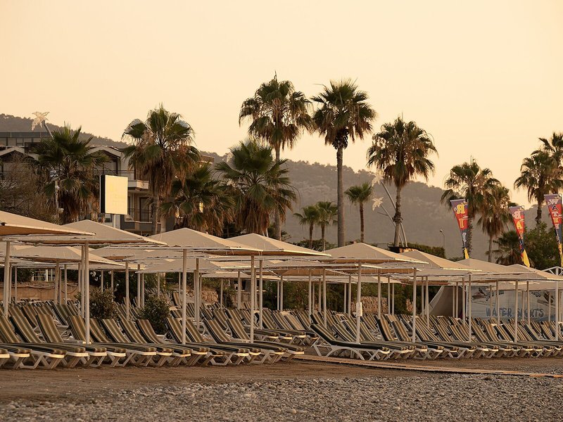 L'Oceanica Beach Resort Hotel 8