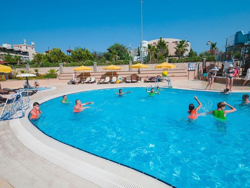 L'Oceanica Beach Resort Hotel 10