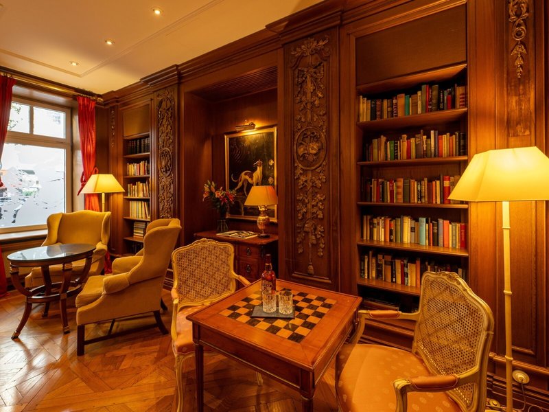 Louisa's Place 9