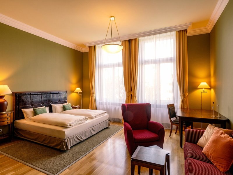 Louisa's Place 19