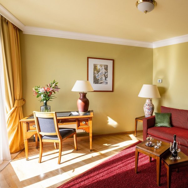 Louisa's Place 28