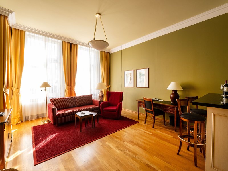 Louisa's Place 34