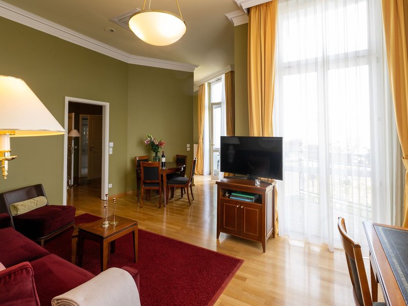 Louisa's Place 50