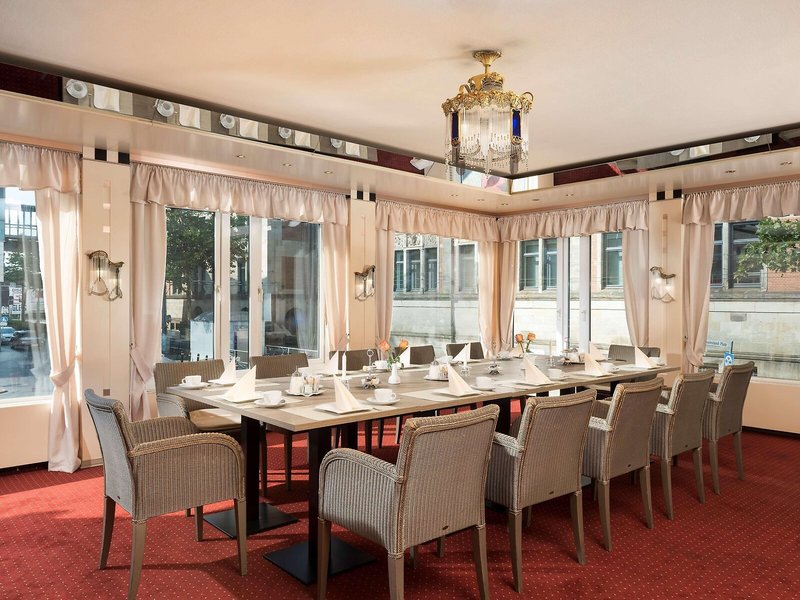 Best Western Hotel zur Post 9