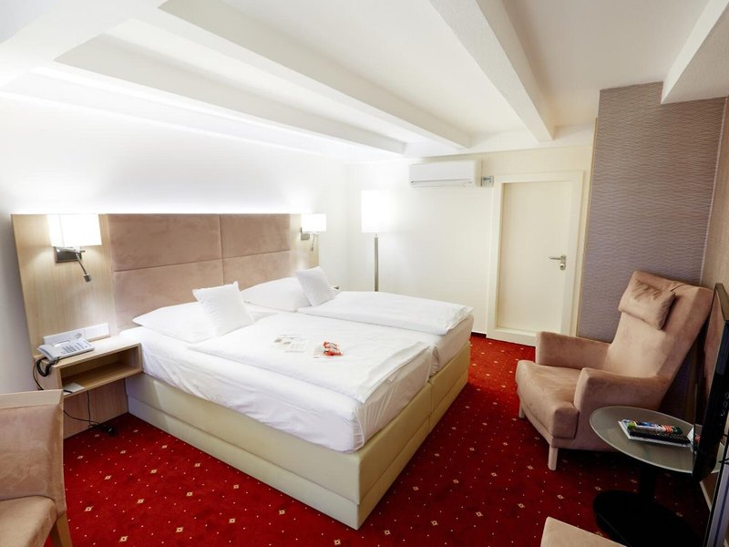 Best Western Hotel zur Post 27