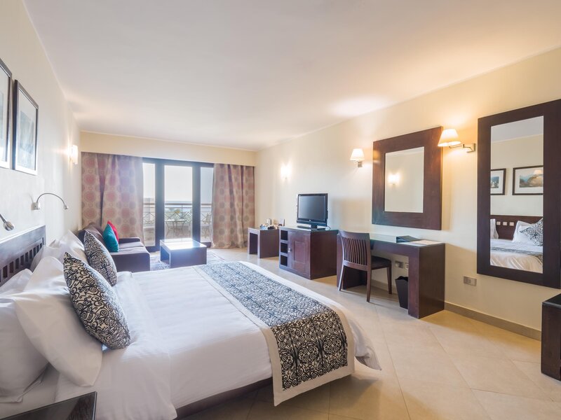 Fort Arabesque - The West Bay 53