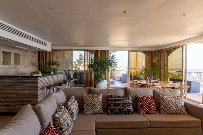 Fort Arabesque - The West Bay 12