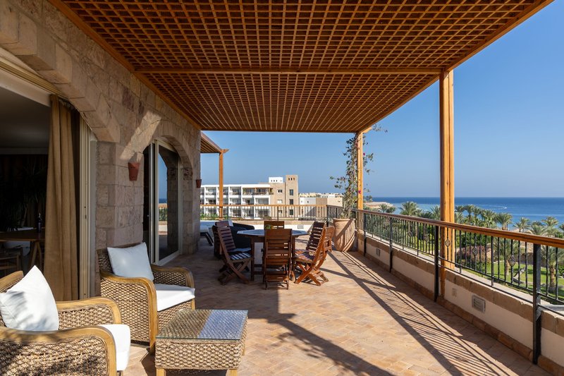 Fort Arabesque - The West Bay 13