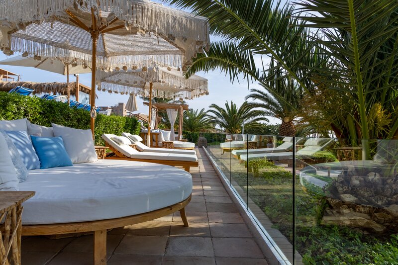 Fort Arabesque - The West Bay 50