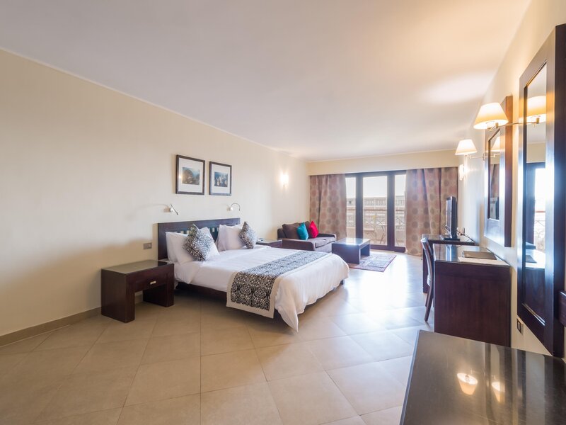 Fort Arabesque - The West Bay 63