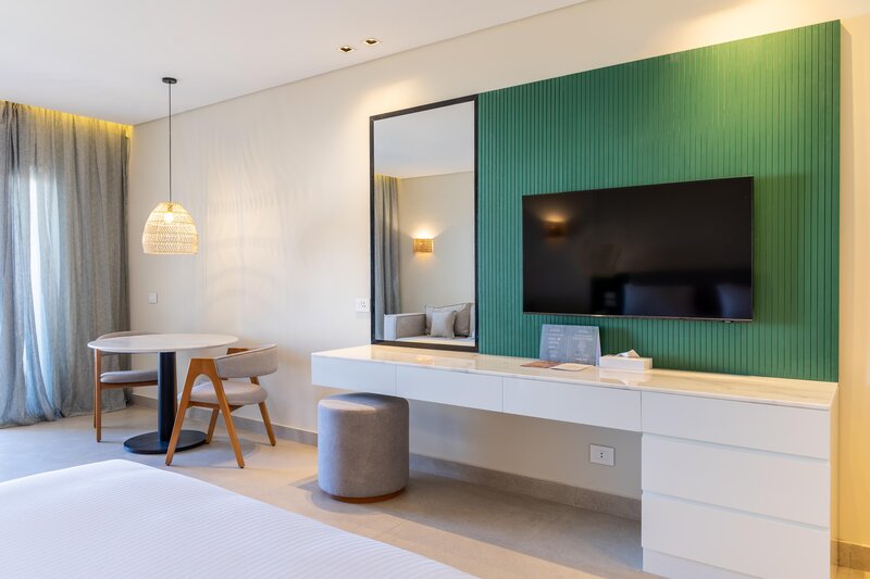 Fort Arabesque - The West Bay 85