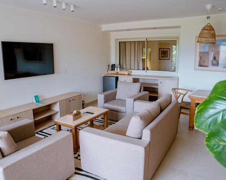 Hotel Fort Arabesque West Bay 73 - Room Example