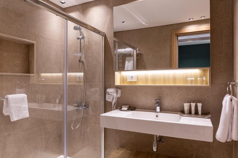 Hotel Fort Arabesque West Bay 96 - Bathroom Example