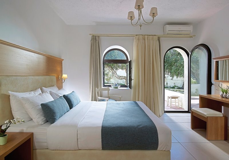 CHC Coriva Beach 23 - Room Example