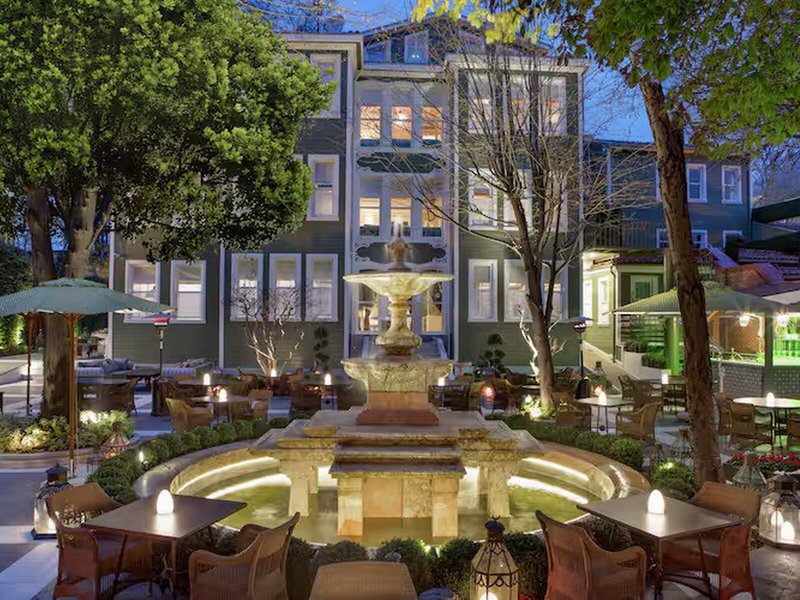 Hagia Sofia Mansions Istanbul, Curio Collection by Hilton 2