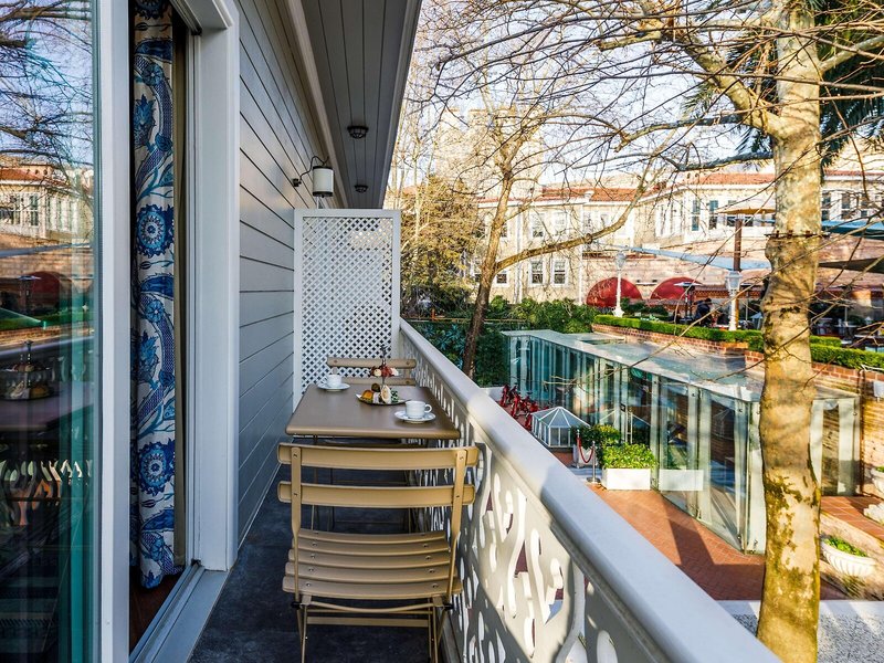 Hagia Sofia Mansions Istanbul, Curio Collection by Hilton 4
