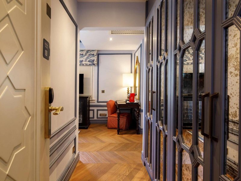 Hagia Sofia Mansions Istanbul, Curio Collection by Hilton 13