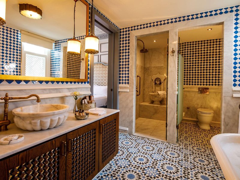 Hagia Sofia Mansions Istanbul, Curio Collection by Hilton 43
