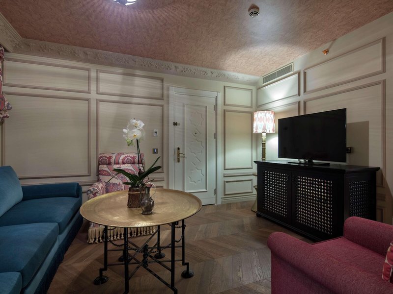 Hagia Sofia Mansions Istanbul, Curio Collection by Hilton 45