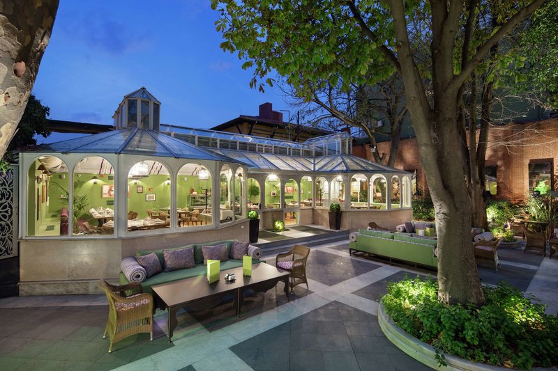 Hagia Sofia Mansions Istanbul, Curio Collection by Hilton 9