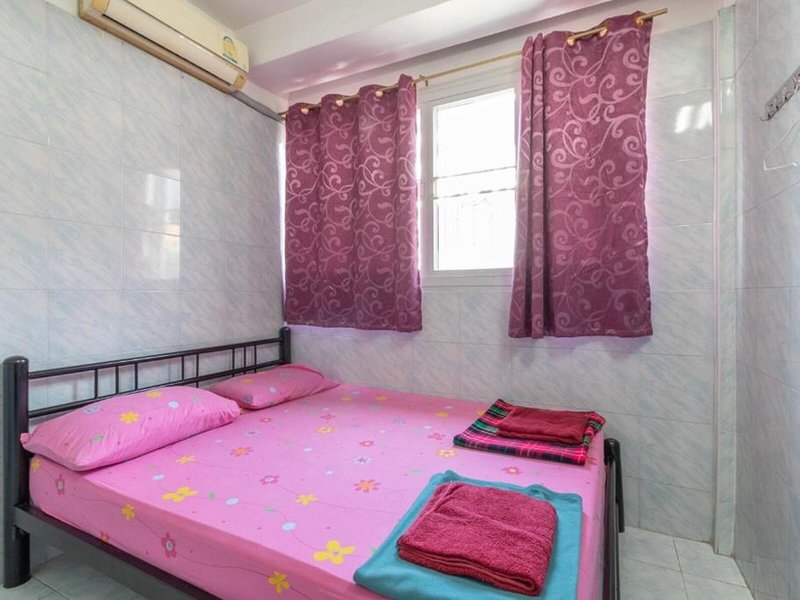 New Central Guesthouse 10