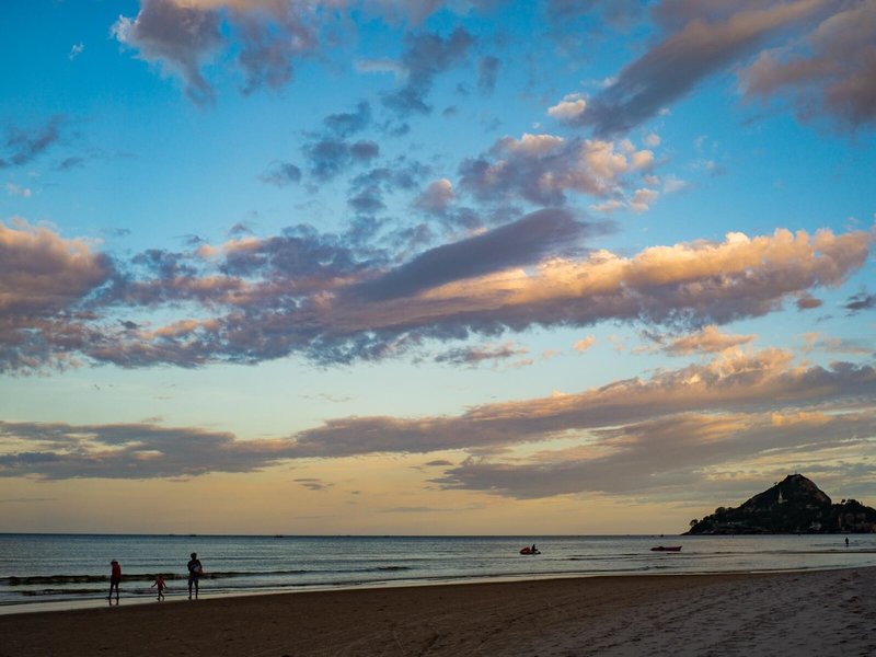 Let's Sea Hua Hin Al Fresco Resort 9