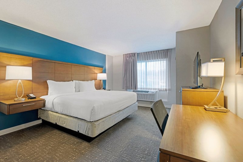StayBridge Suites Orlando Royale Parc Suites 8