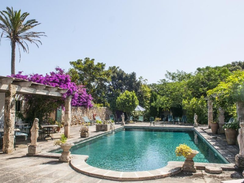 Hotel Rural Biniarroca 14