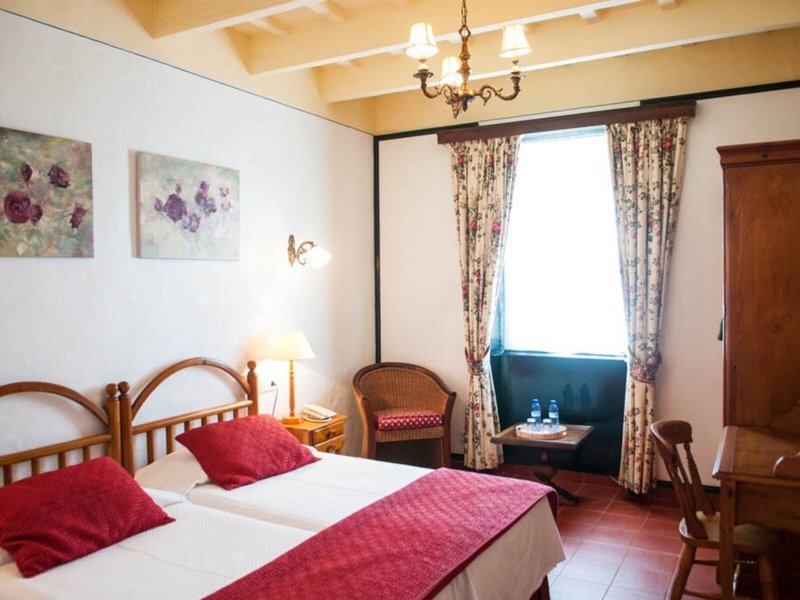 Hotel Rural Biniarroca 28
