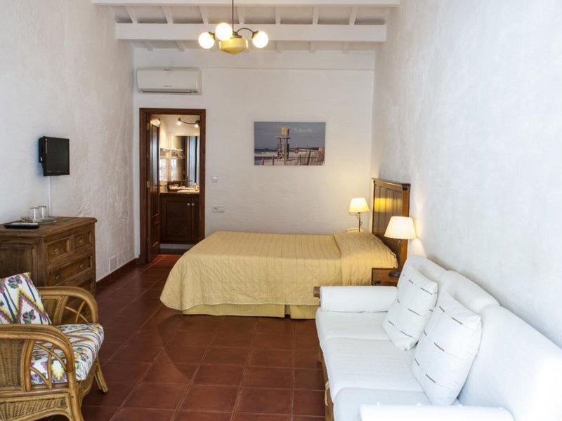 Hotel Rural Biniarroca 37