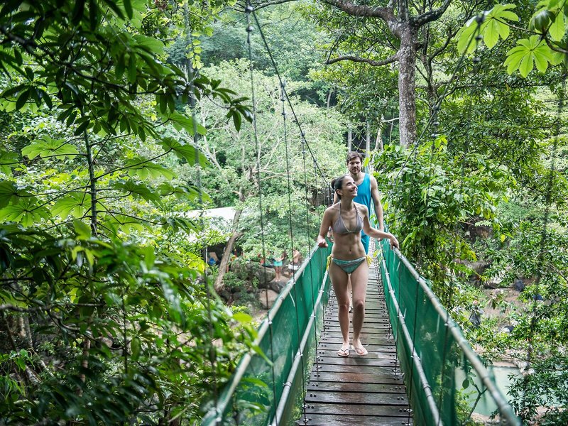 Hotel Hacienda Guachipelín 9