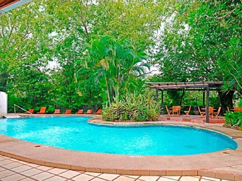 Hotel Hacienda Guachipelín 14