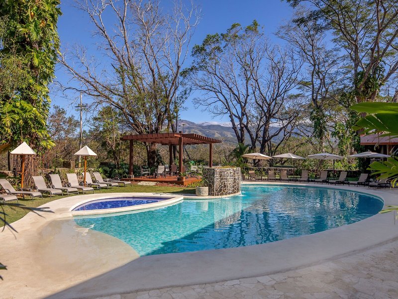 Hotel Hacienda Guachipelín 15