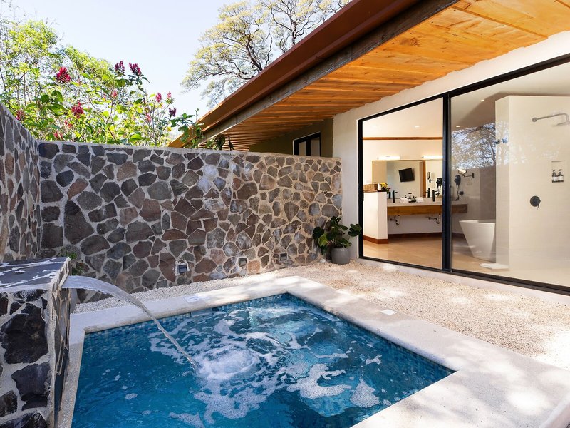 Hotel Hacienda Guachipelín 19