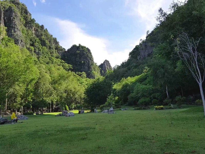 OYO 394 Nana Beach Cha Am 9