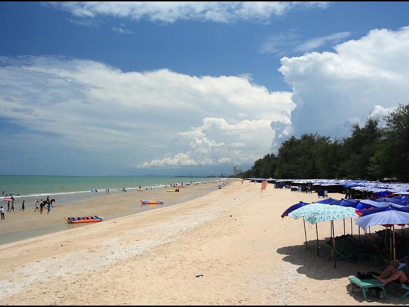 OYO 394 Nana Beach Cha Am 10